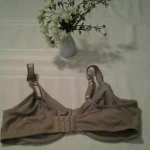 Olga Intimates & Sleepwear - Olga Brownish Gray Bra Size 40DD Olga Intimates & Sleepwear - Olga Brownish Gray Bra Size 40DD